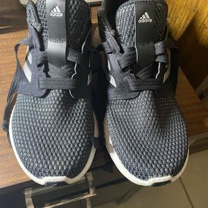 Women’s Adidas Edge Lux sneakers size 8, worn three times